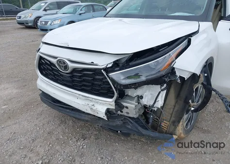 2024 Toyota Highlander Xle z USA, uszkodzony, nr VIN 5TDKDRBH1RS551813